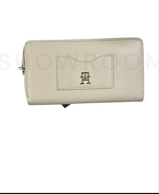 Billetera Tommy Hilfiger color claro
